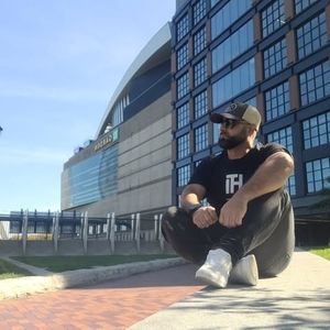 Meet your Posher, Juan camilo